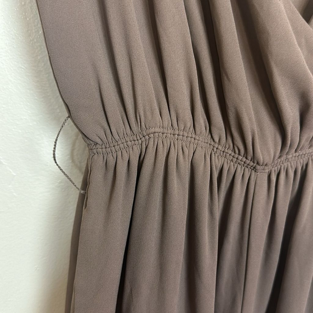 Aritzia Babaton Maximillian Wide Leg V-Neck Culotte Jumpsuit in Taupe - Picture 11 of 12